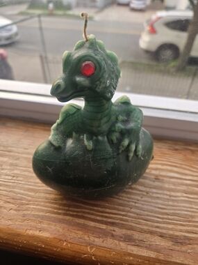 Green Dragon Hatching Candle